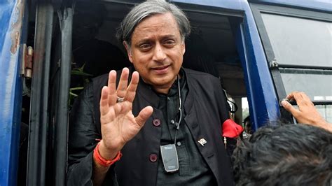 Twitter ve IRCTC, Shashi Tharoor liderliğindeki Parlamento Veri Güvenliği Paneli Tarafından Çağrıldı